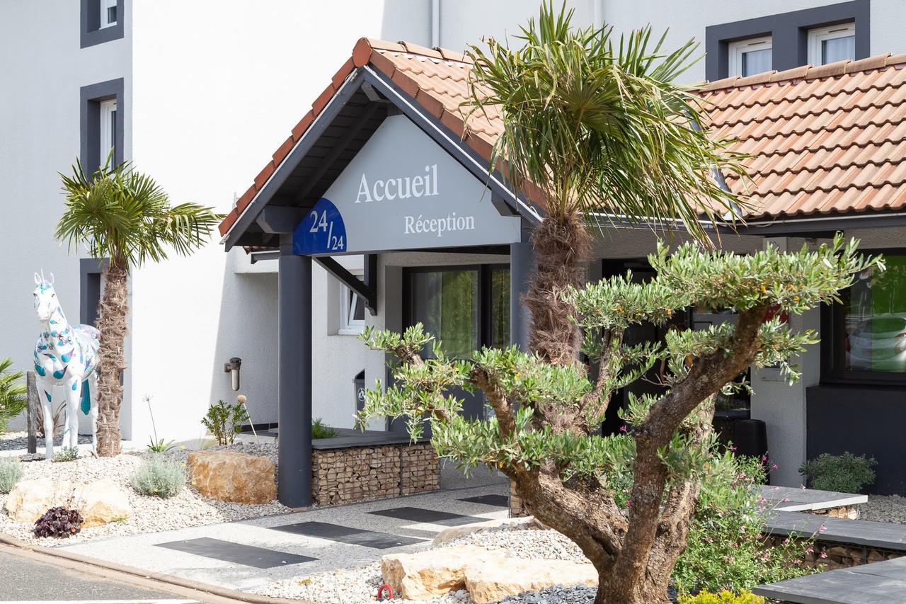 Kyriad Niort-Espace Mendesfrance Kültér fotó